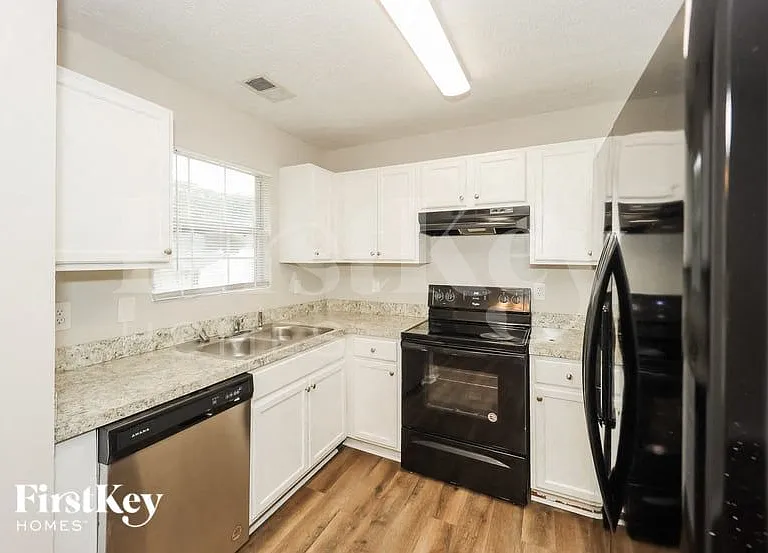 5692 Norman Ct — Photo 8