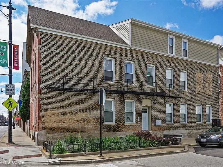1536 W North Ave — Photo 21