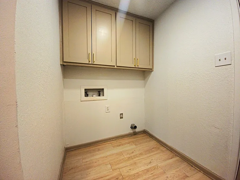 3607 85th St — Photo 8