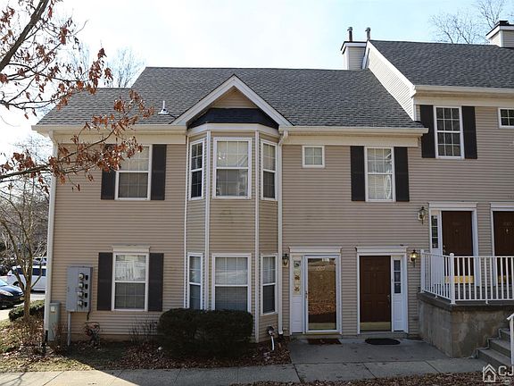 2nd image of 1008 Cypress Ln #8