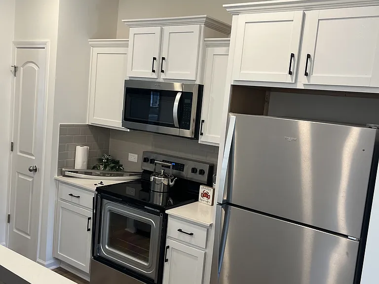 230 Banbury Dr — Photo 23