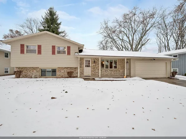 1281 Valley View Rd, Green Bay, WI 54304