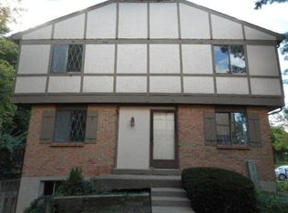439 Dartmouth Cir, Cincinnati, OH 45244