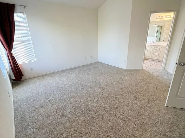 12625 El Camino Real #D — Photo 7