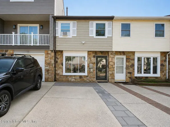 358 Tanglewood Dr, Staten Island, NY 10308