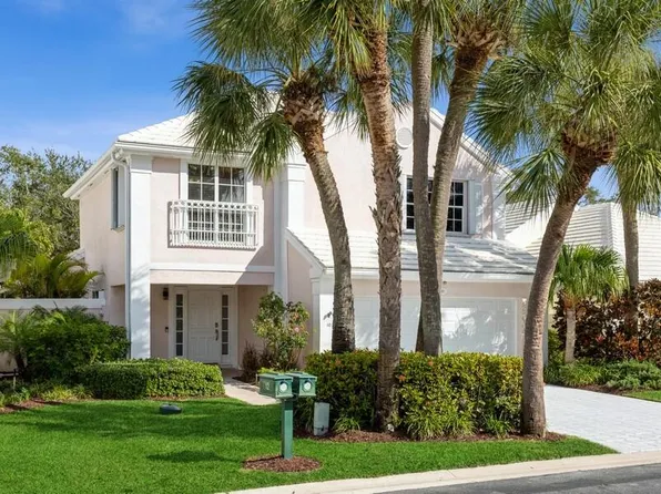 10 Hampton Court, Palm Beach Gardens, FL 33418