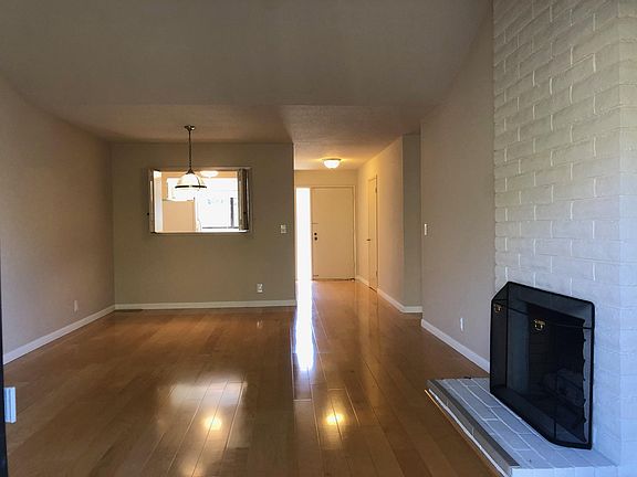 3rd image of 20439 Kirkmont Dr