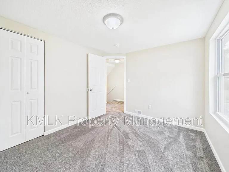 9042 Maple Grove Rd — Photo 18