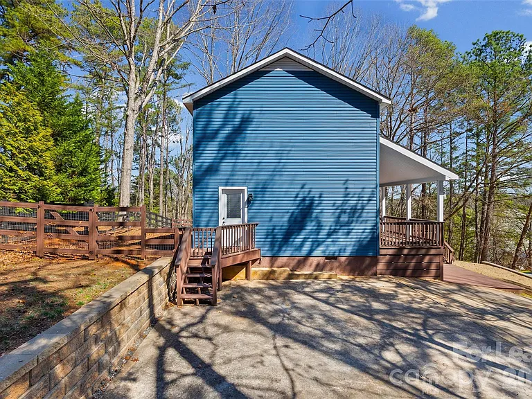 16149 Horoa Ct — Photo 25