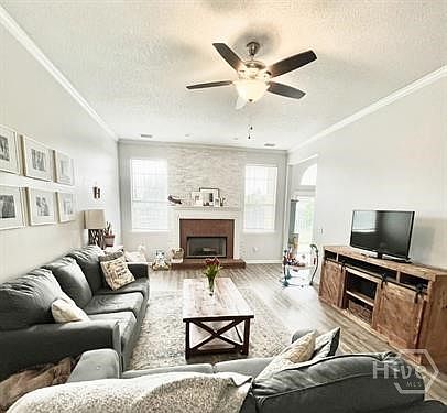 3rd image of 122 Hopeland Drive