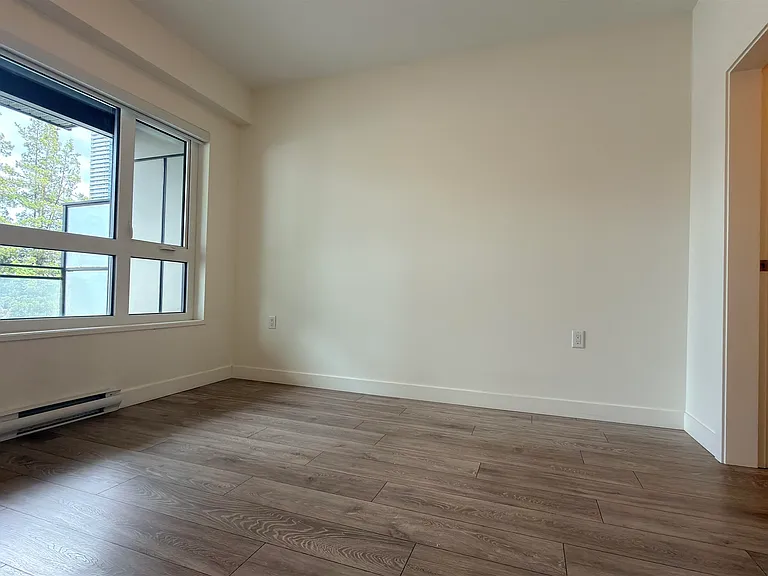 4468 Dawson St #305 — Photo 12