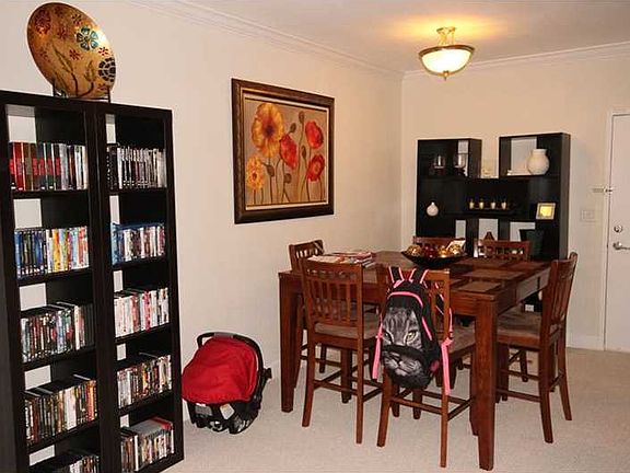 3rd image of 7441 Wayne Ave APT 14I
