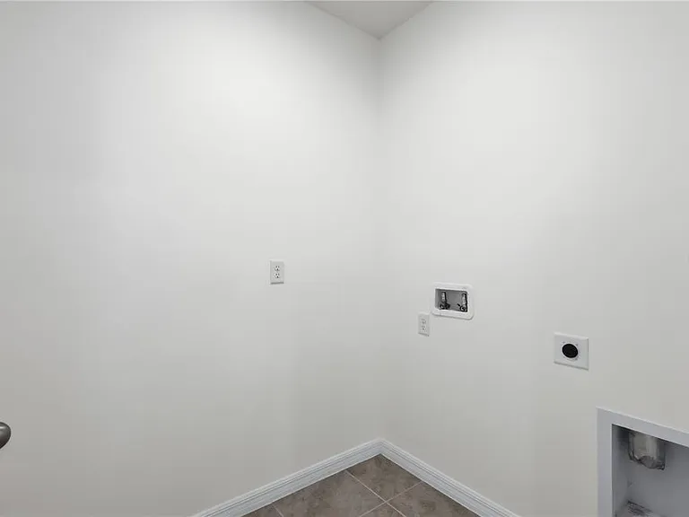 1433 Princess Tree Ct — Photo 30