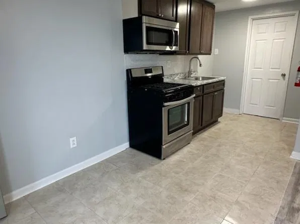 126 E 24th St APT 8, Paterson, NJ 07514