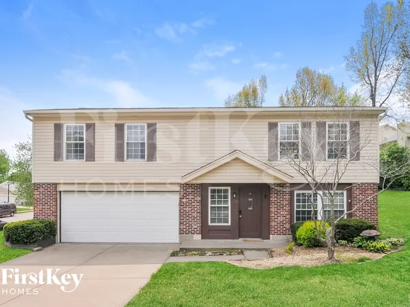2605 Westminister Dr, Saint Charles, MO 63301