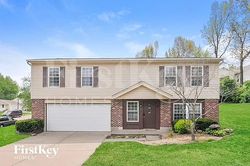 2605 Westminister Dr Photo 1