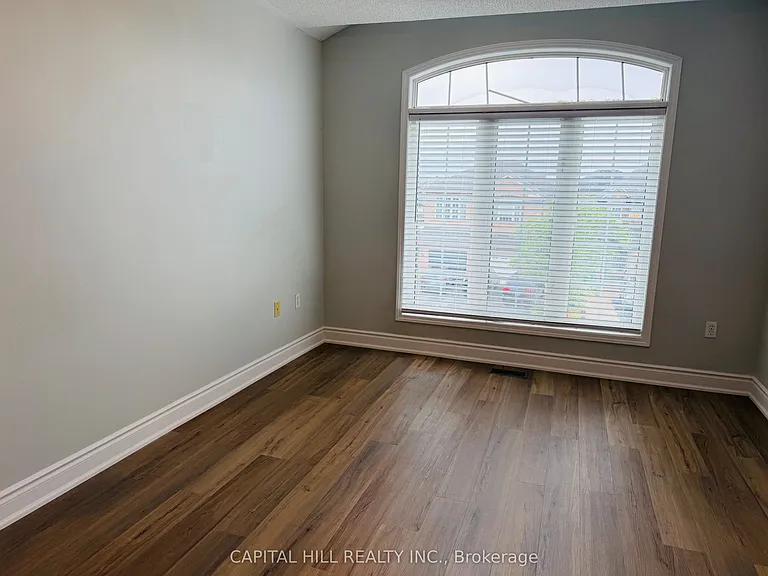 5959 Stonebriar Cres — Photo 14