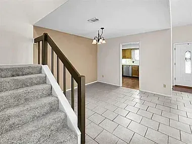 1084 Sunmeadow Dr — Photo 8