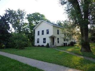 208 N Main St, Wolcottville, IN 46795
