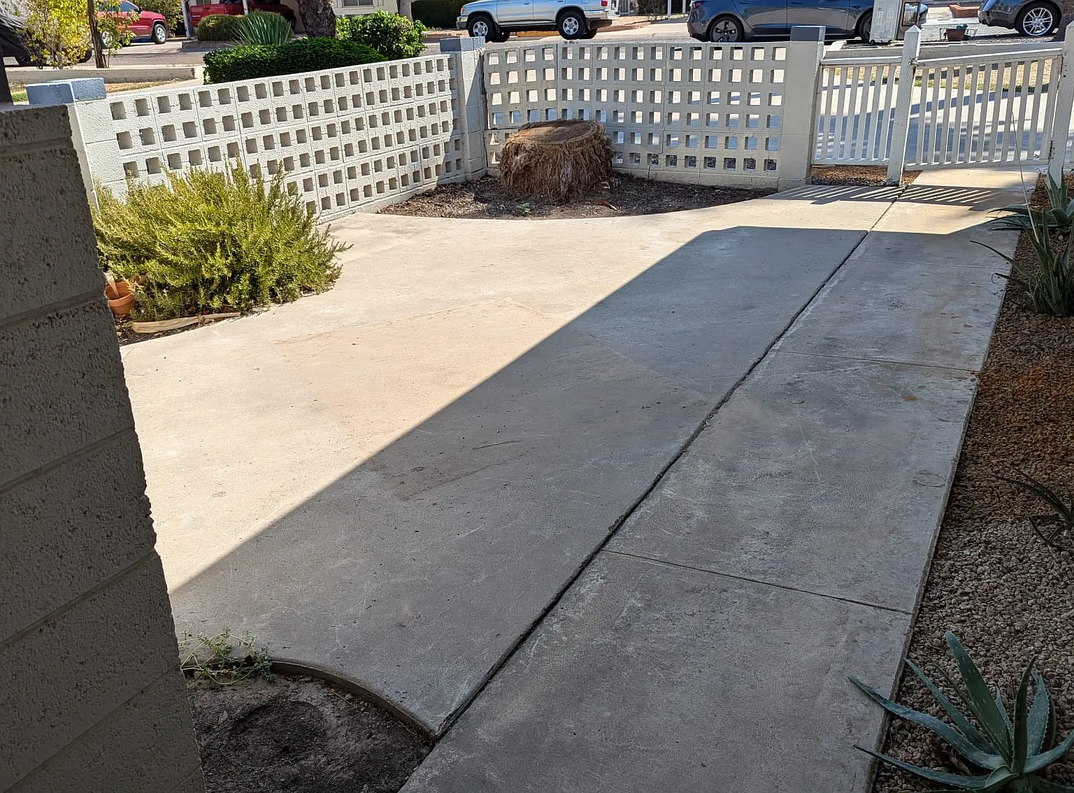 2 bed, 1000 sqft, $1,699 — Photo 2