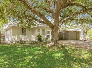 900 Avenue I, Bay City, TX 77414