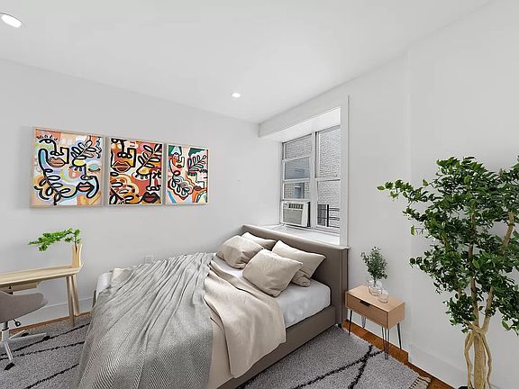 3rd image of 720 W 181st St #1G