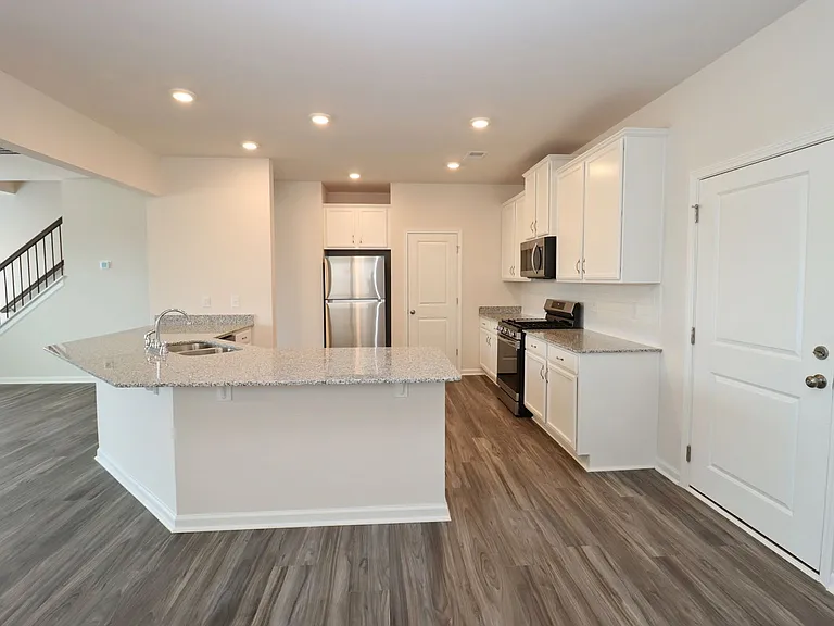 925 N Sage Drop Rd — Photo 5