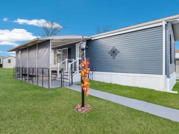 111 Winding Brook Run, North Wales, PA 19454