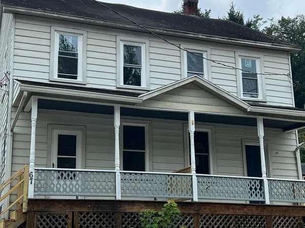 67 Douglas Ave, Lonaconing, MD 21539