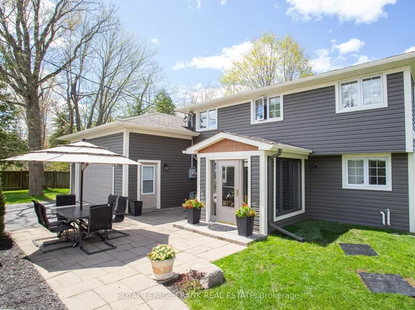11 Edgewater Dr, Selwyn, ON K0L 1T0