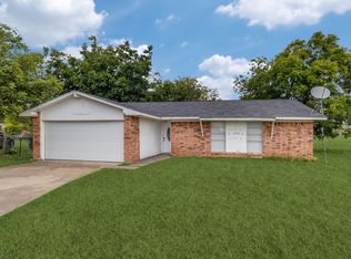 1053 Western Hills Dr, Ferris, TX 75125