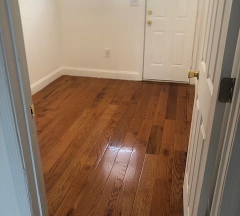 5th image of 210 Orange St SE #4