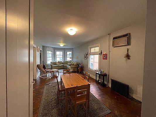 5th image of 428 E 18th St #2A