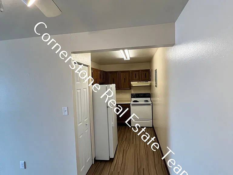 Bruin Manor (TS) — Photo 12