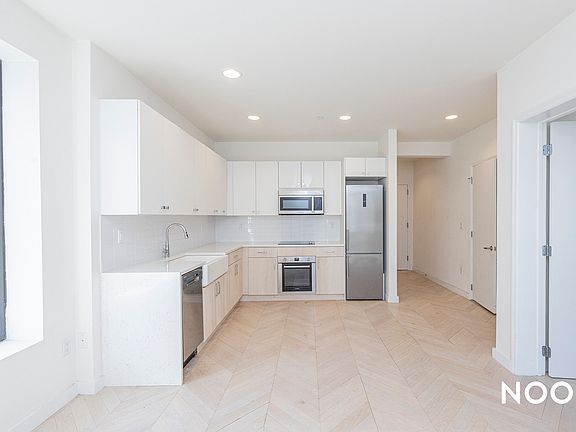 4th image of 33 India St Unit 530