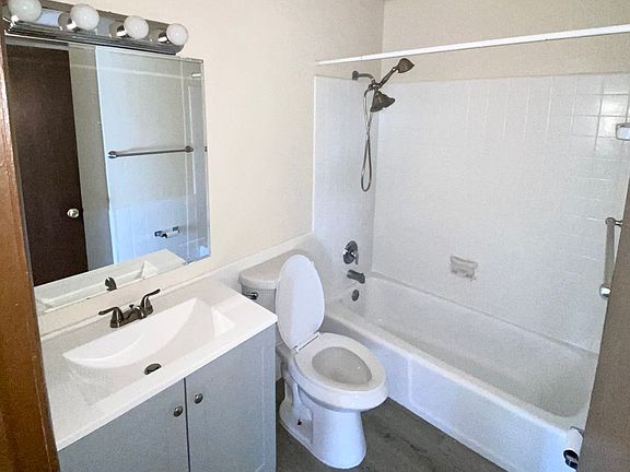 2nd image of 4601 Independence Ave N #303