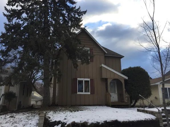 1034 Beech St, Saint Paul, MN 55106