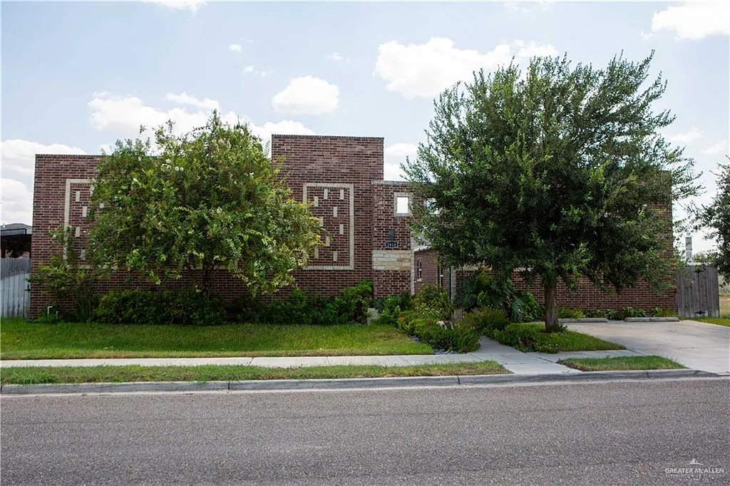 1 bed, 1.0 bath, 1104 sqft, $850 — Photo 1