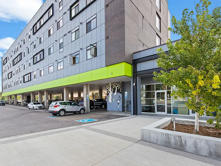 Broadway Lofts — Photo 41