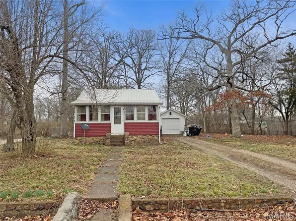 567 N Lakeshore Dr, Bismarck, MO 63624