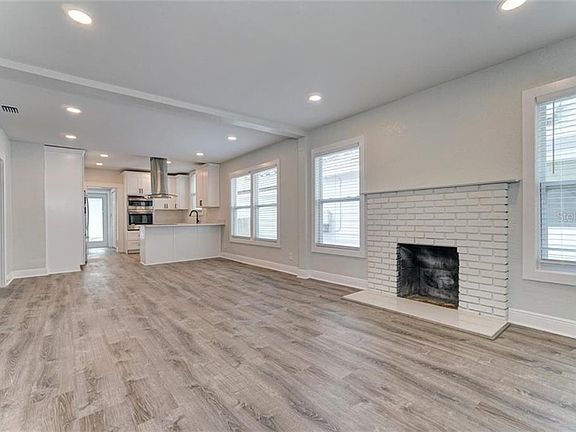 4th image of 4716 3rd Ave N