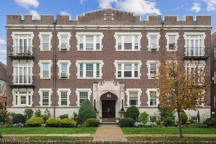 1st image of 61 S Fullerton Ave APT 24