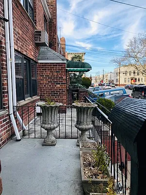 Rented by Corcoran | media 17