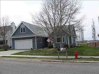 1st image of 1005 Woodland Dr
