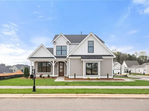 1409 Charolais Dr, Winston Salem, NC 27106