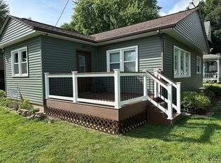 307 Commercial St, Strawberry Point, IA 52076