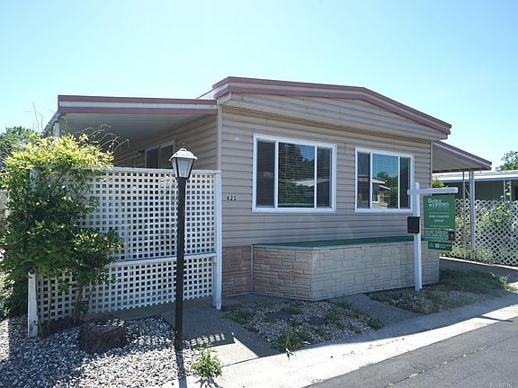 2nd image of 623 Colonial Park Drive