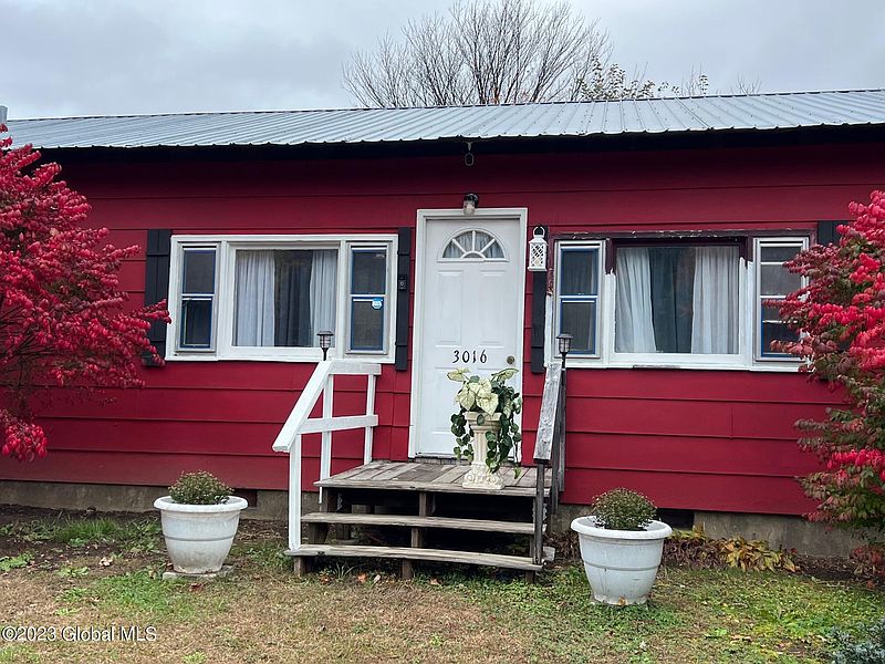 4th image of 3016 Plank Road