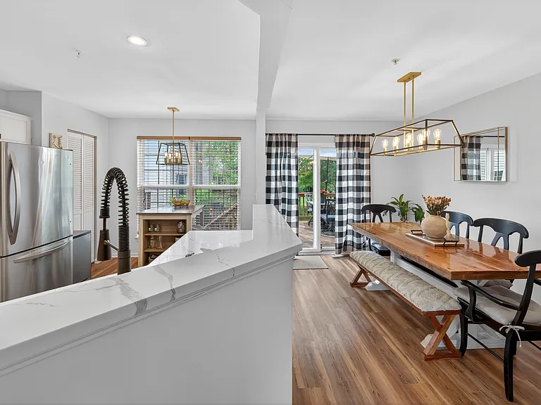 149 Quiet Waters Pl — Photo 7