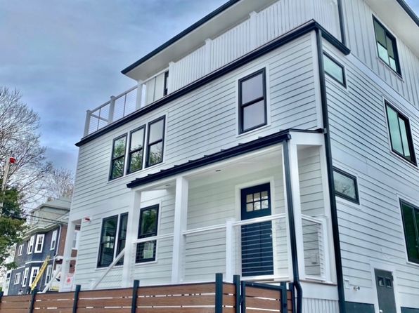 35 Hunnewell Ave #3